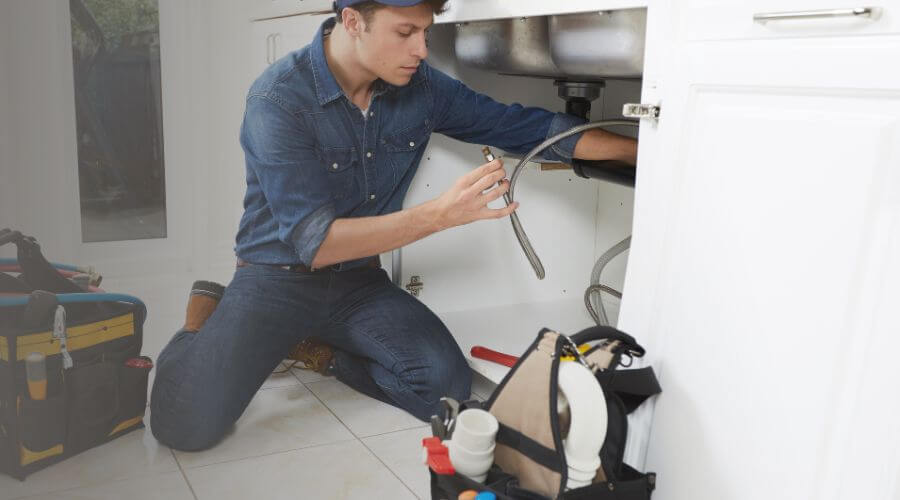 Professional sink repair in Laton, CA